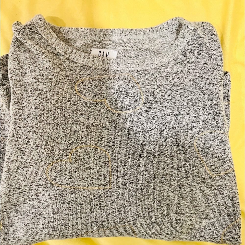 EUC- Gap Girls Soft Spun Top